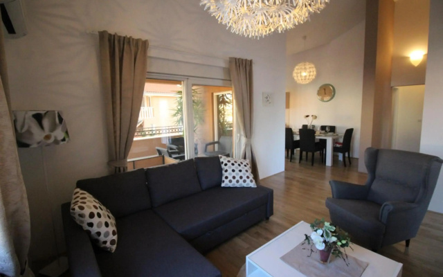 Lux Haus