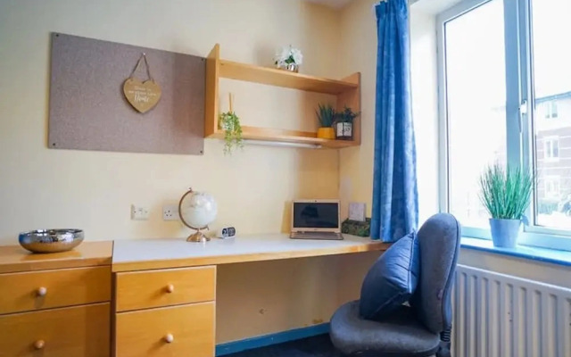 Room for STUDENTS Only-STOCKTON-ON-TEES