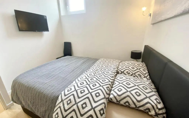 Jean Medecin - Modern And Brand New 1br Flat