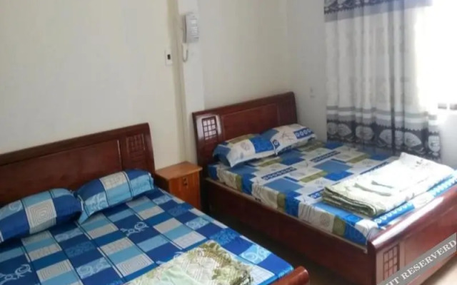 Duc Phu Tam Hostel