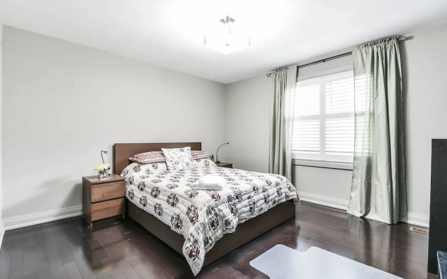 Markham Luxurious Home