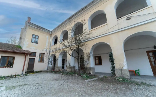 5* luxury in Unirii square.