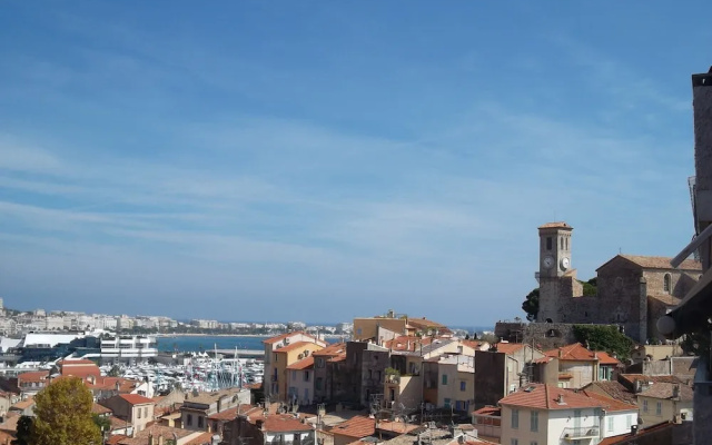 Elegant studio apartment Le Suquet