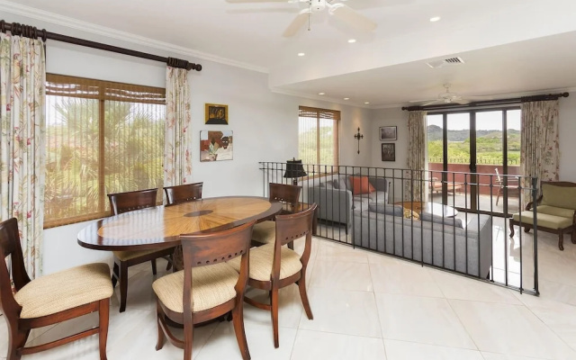 Recently Renovated Luxury Condo with Resort-Style Beach Club Access and Ocean Views