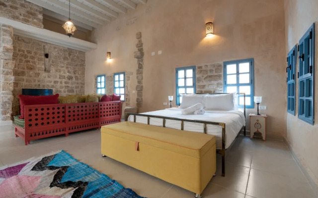 Arabesque Arts & Residency