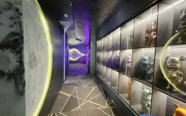 Sainuo E-Sports Hotel (Bozhou District Ketai Yayuanju)