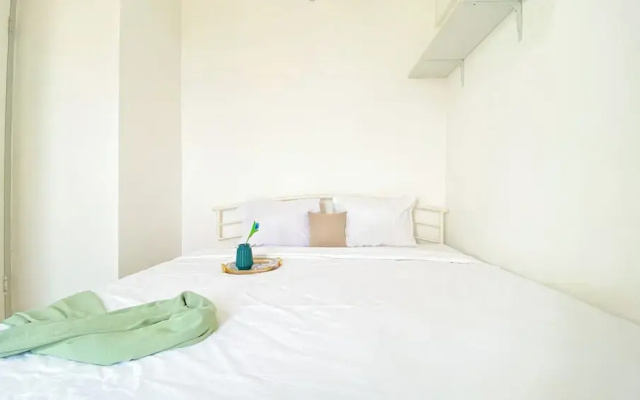 Homey And Modern 2Br At Green Bay Pluit Apartment