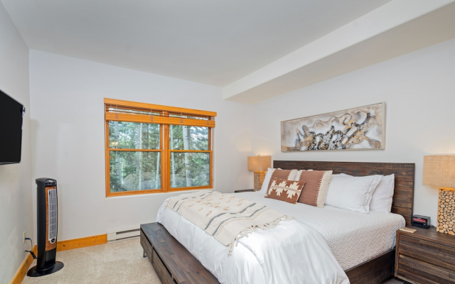 Bear Creek Lodge 201 3 Bedroom Condo