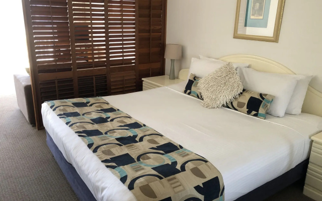 Aquarius Resort