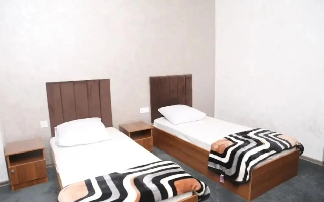 Arena Hotel Tartar