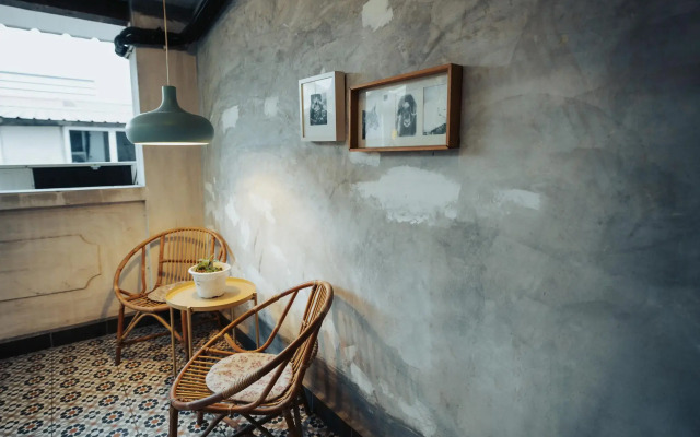 Dé Cafe & Rest House - Hostel