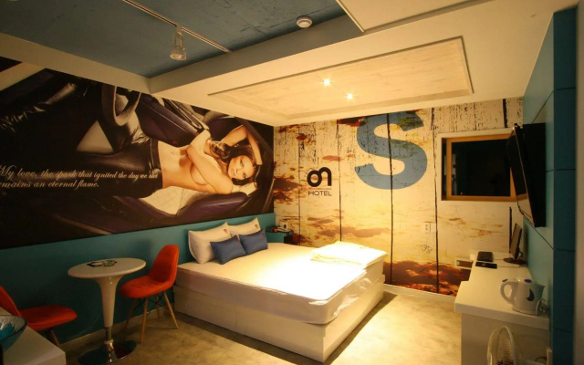 On Motel