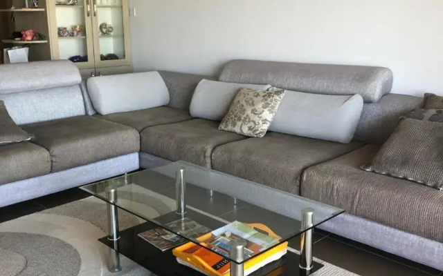 2BR home with stunning sea and mountain views