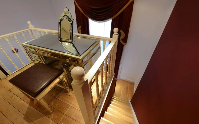 Twenty Nevern Square Hotel