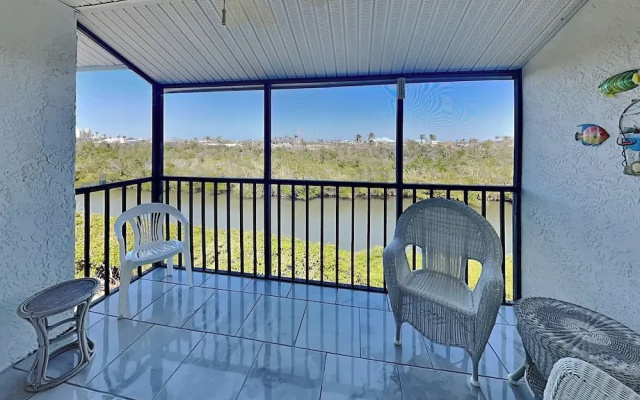 Admirals Bay 255 by Distinctive Beach Rentals
