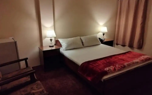 Canal View Hotel