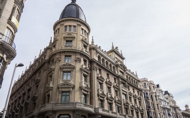 Отель Círculo Gran Vía, Autograph Collection (Adults Only) вид на фасад