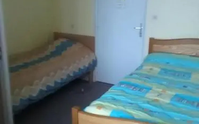 Au Préambule