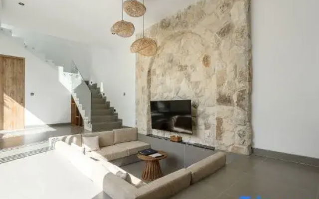 Villa Purwa West by BaliSuperHost