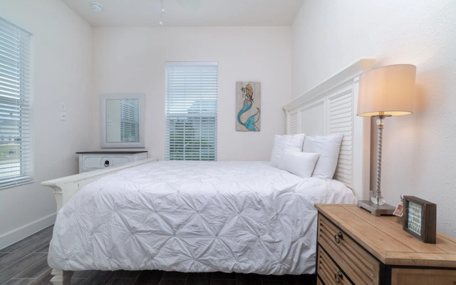 Rvh_295r Sparkling Oasis 4 Bedroom Home