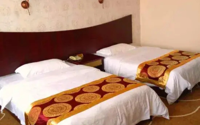 Pu'er Tianyi Hotel