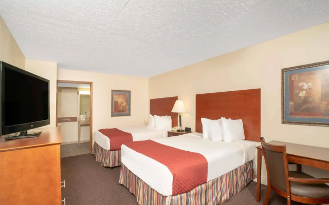 Ramada Pigeon Forge South Hotel