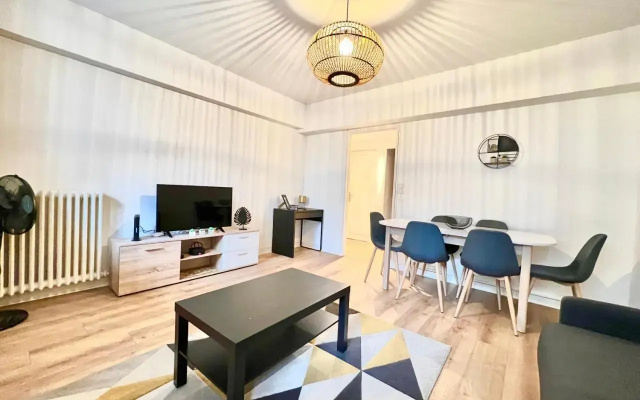 Stay house to Poitiers