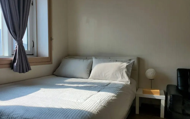 Modern Studio