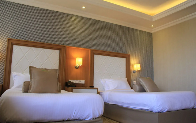 Momona Hotel