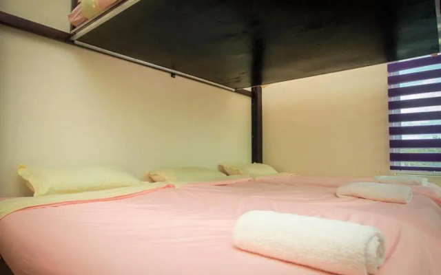 SIBU SWANHOUSE 2 (three storey townhouse)