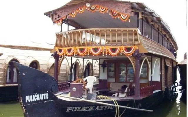 Pulickattil Houseboats