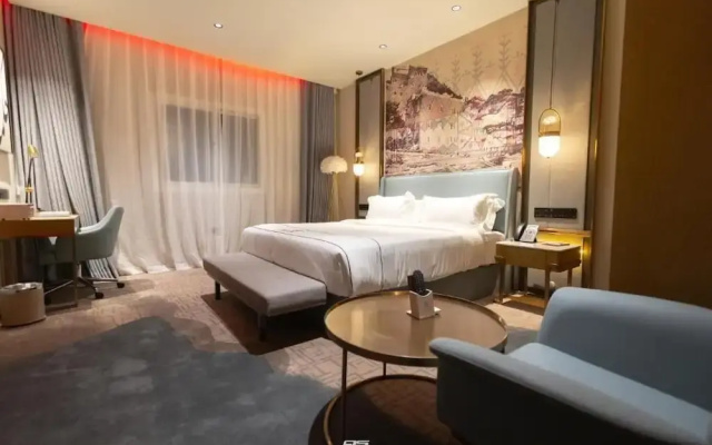 Golden New Hotel