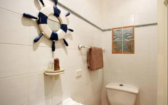 Whale Beach Bed & Breakfast