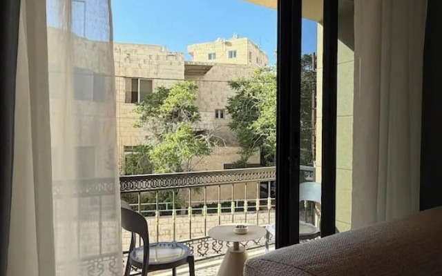 212 Tara-jre Jabal Al Lweibdeh With Stunning View