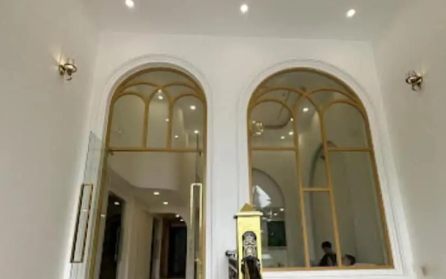 Hala Hotel - by Bay Luxury