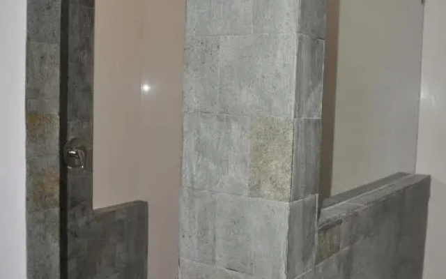 Alamdhari Villa Sidemen