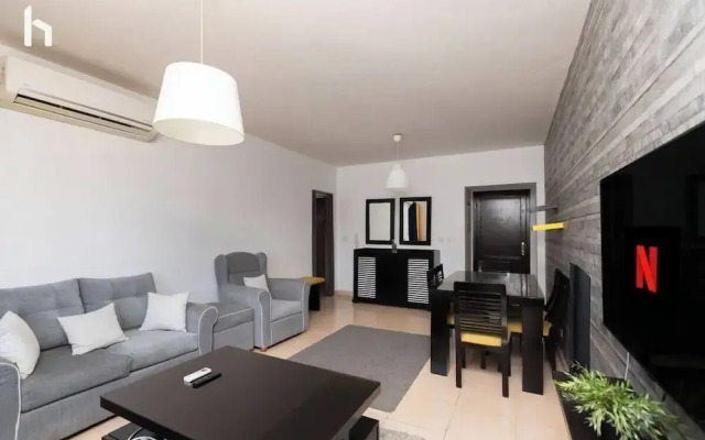 3Beds Apartment in Rehab City