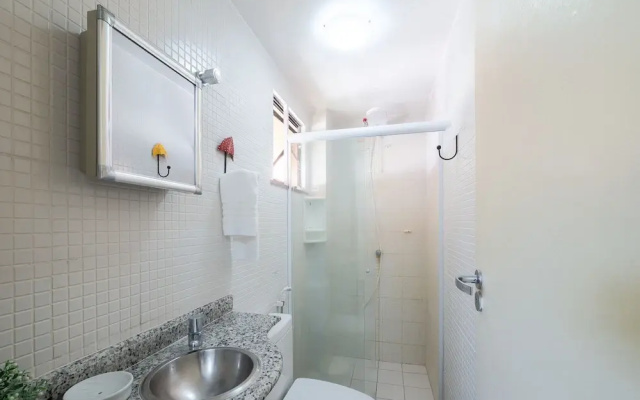 Condominium With Gym and Pool in Guarajuba - Camacari GSH