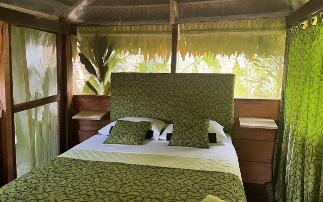 Otorongo RestoBar & Eco Guest House