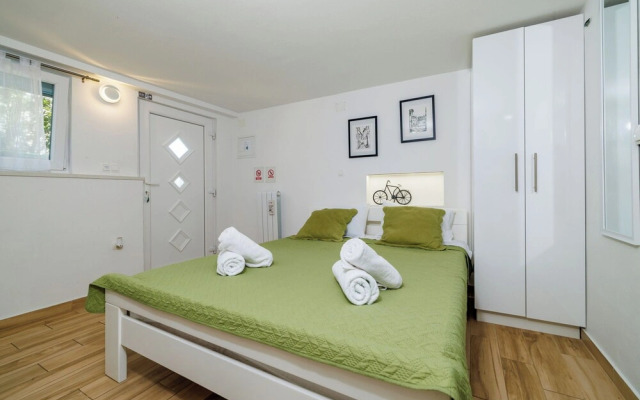 Apartments Jadro
