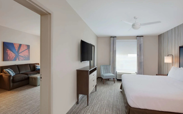 Homewood Suites by Hilton Louisville Downtown, KY