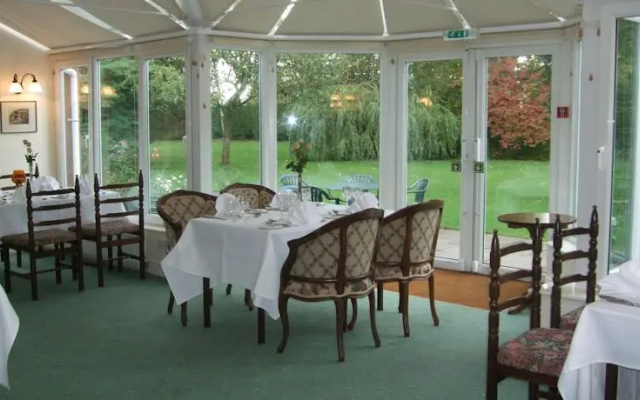 Rosehill Manor Hotel
