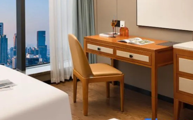 Star hotel (Wuhan Jiangcheng Avenue International Expo Center store)