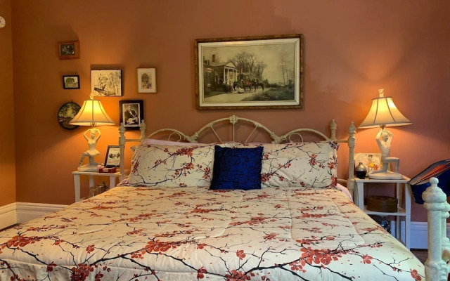 Inn Upon Moon River Plantation