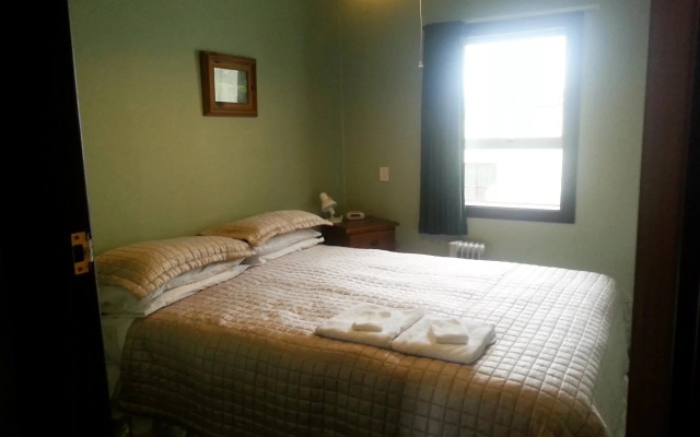 Foveaux Hotel