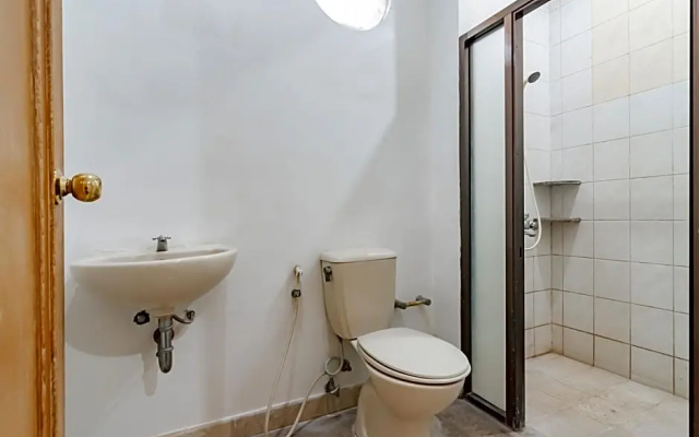 KoolKost near Simpang Dago 2 (Minimum Stay 6 Nights)