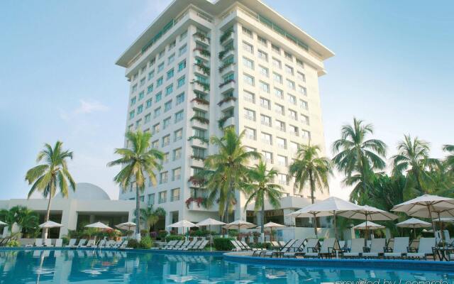 Hotel Emporio Ixtapa вид на фасад