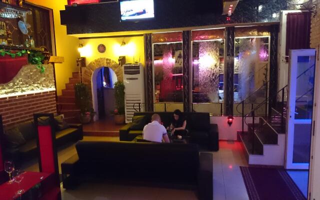 Rimini Club Hotel Шумен вид на фасад