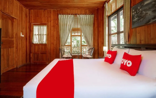 Bang Saray Village Resort