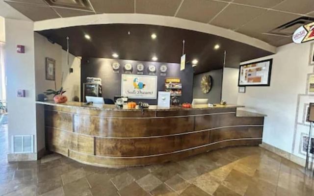 Suite Dreams Hotel